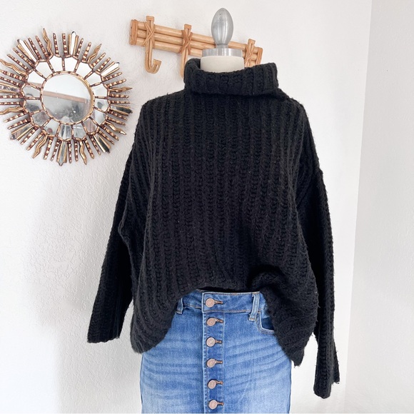 Free People Fluffy Fox Black Oversized Sweater - Picture 5 of 9